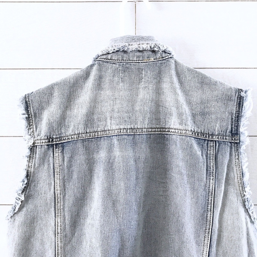 Forever 21 Blue Floral Embroidered Fray Denim Vest - Picture 8 of 8